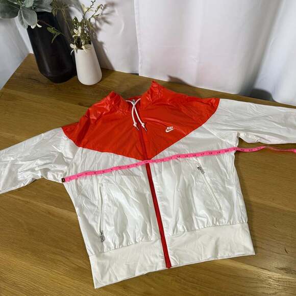 Nike Athleisure White & Red Windrunner lightweight hooded Jacket Women’s Large - Picture 4 of 11